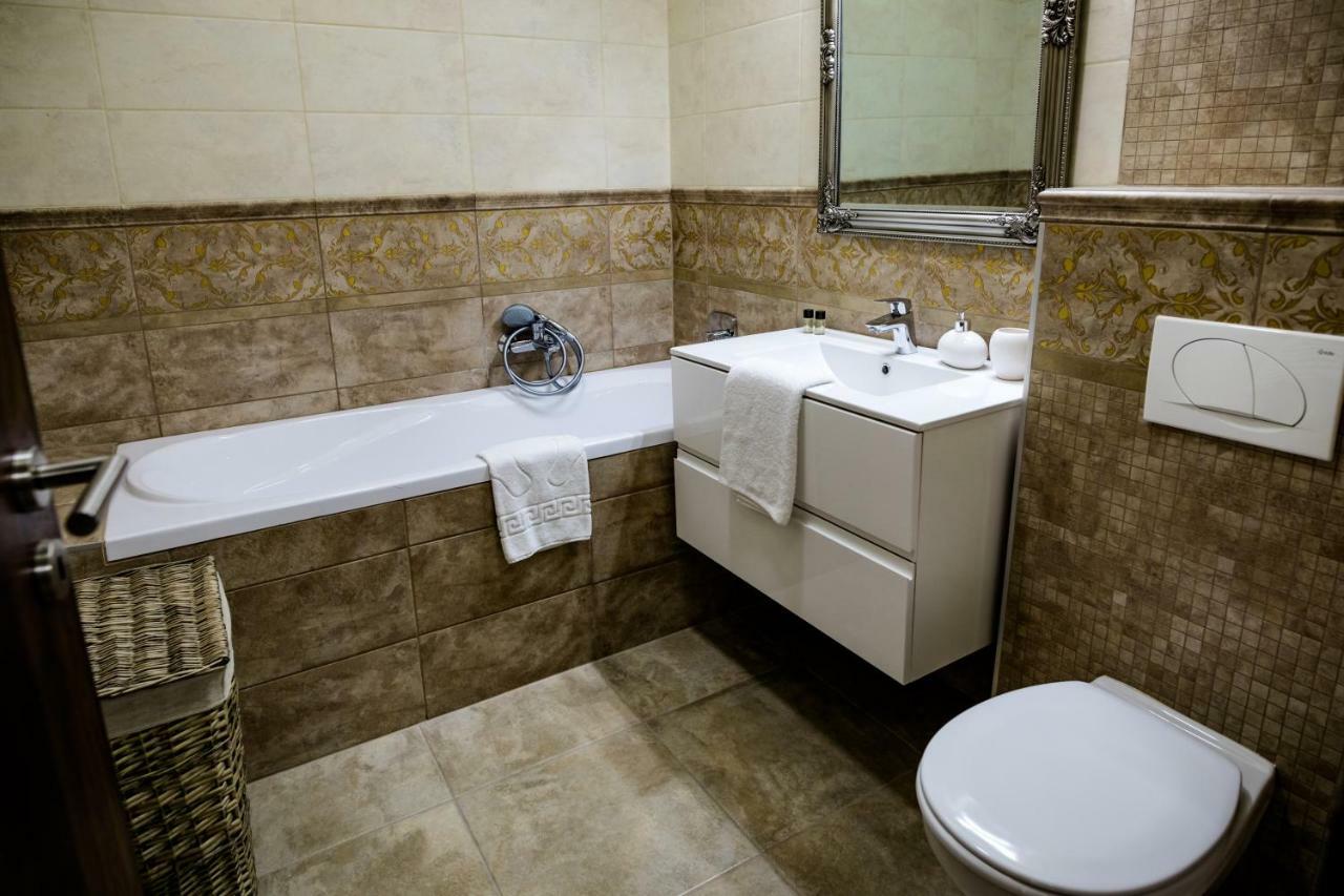 Liszt Ferenc Apartments แก็ชแกเมต ภายนอก รูปภาพ